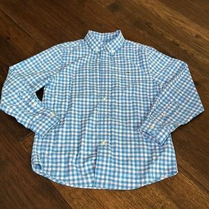 Vineyard Vines button down shirt. Size 7